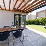 Premium Garden Escape By Belmont Realty 아파트 자다르