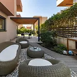 Premium Garden Escape By Belmont Realty * 자다르