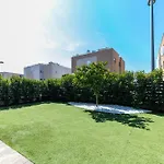 Premium Garden Escape By Belmont Realty * 자다르